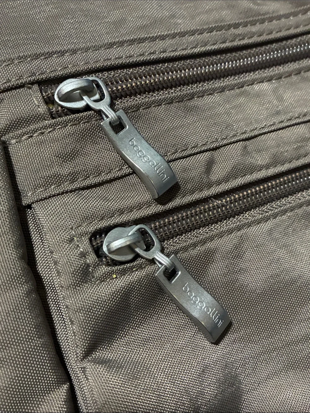 Baggallini Messenger Crossbody Bag